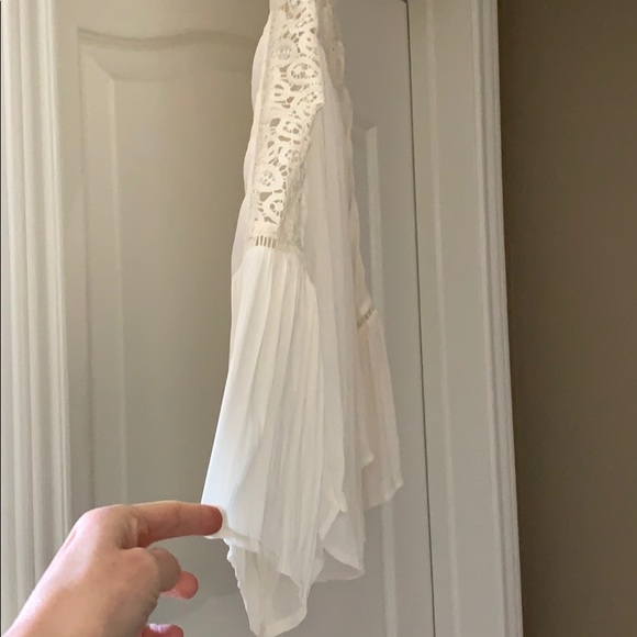 Lace Blouse - Picture 2 of 6